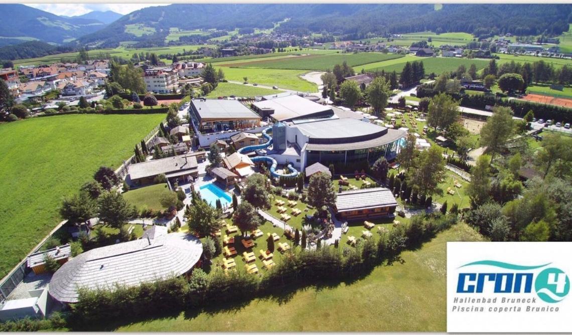 Bed and Breakfast Garni Schorneck Brunico Esterno foto
